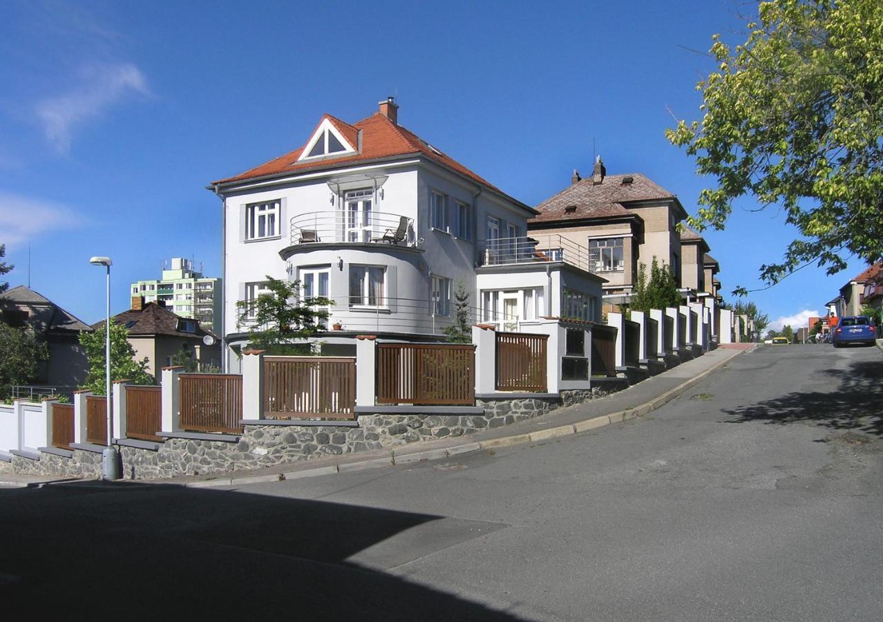 Retro 700sqm Indoor-pool, Sauna, Bbq, Table Soccer Praga