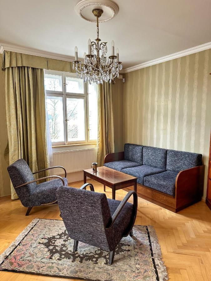 Retro 700sqm Indoor-pool, Sauna, Bbq, Table Soccer Praga